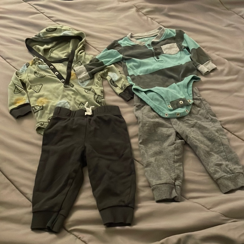 Carter’s baby sets. Baby clothes.